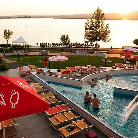 Velence Spa Lake Apartman Esterno foto