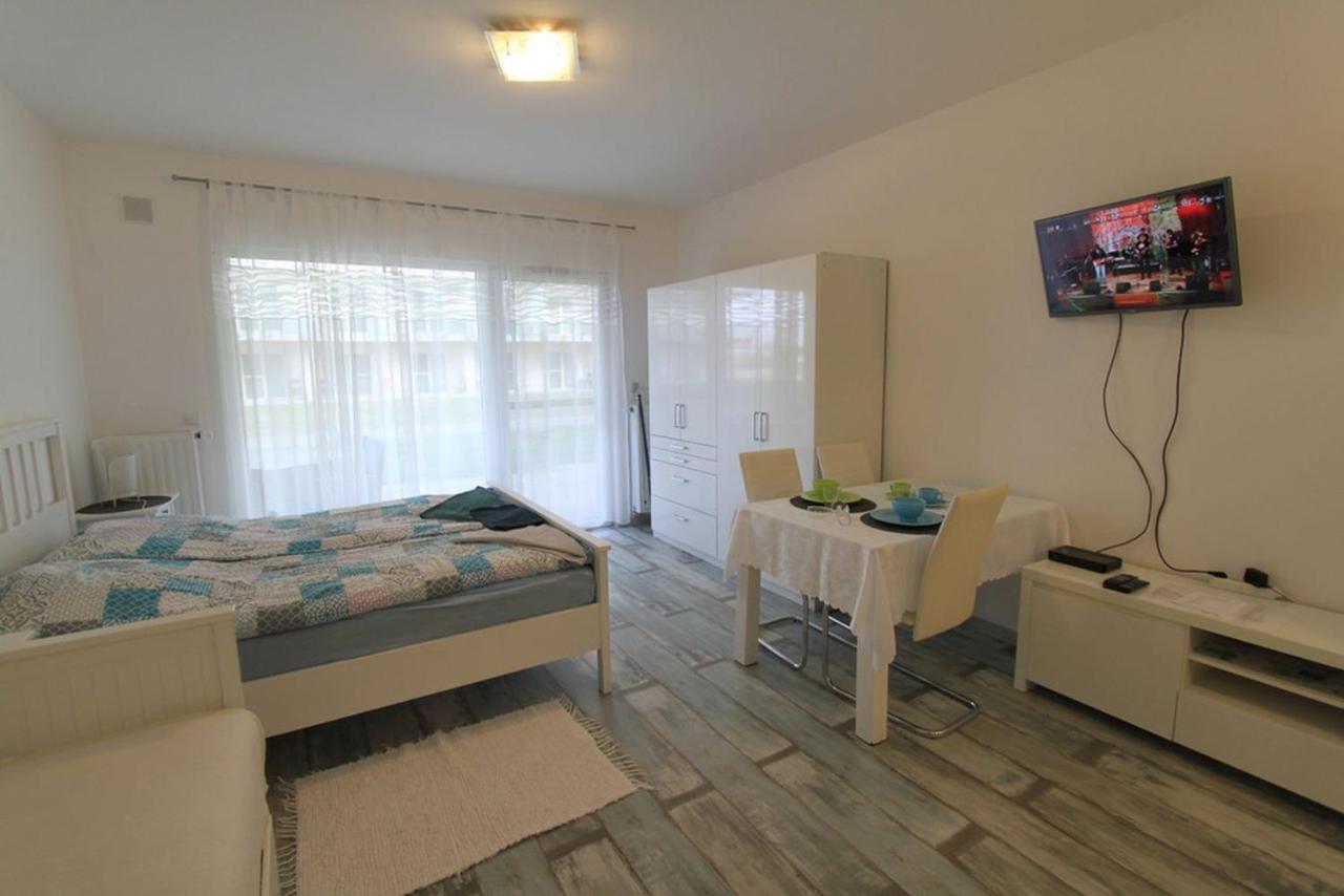 Velence Spa Lake Apartman Esterno foto