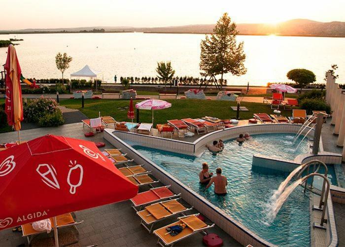 Velence Spa Lake Apartman Esterno foto