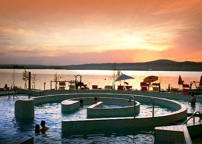 Velence Spa Lake Apartman Esterno foto